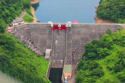 岩見ダム空撮